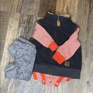 Carter’s Fleece Vest Set 3 months